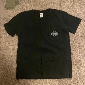 VS PINK Graphic Pocket Tee